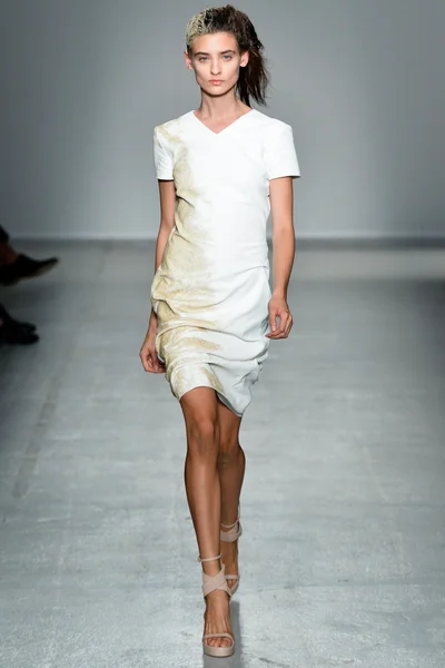 Look 1